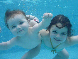 Aquatots children swimming